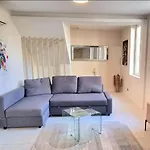 ! Magnifique Triplex Climatise Avec Sauna Coeur De ! Апартаменты