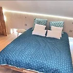 Апартаменты ! Magnifique Triplex Climatise Avec Sauna Coeur De !
