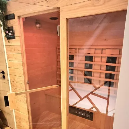 ! Magnifique Triplex Climatise Avec Sauna Coeur De ! * 메스