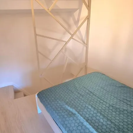 ! Magnifique Triplex Climatise Avec Sauna Coeur De ! Apartament