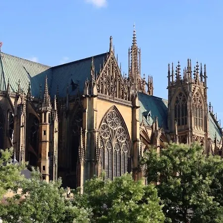 Apartment ! Magnifique Triplex Climatise Avec Sauna Coeur De ! Metz