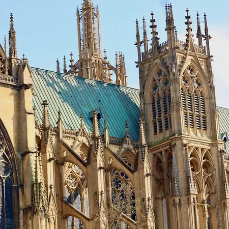 ! Magnifique Triplex Climatise Avec Sauna Coeur De ! 아파트 메스