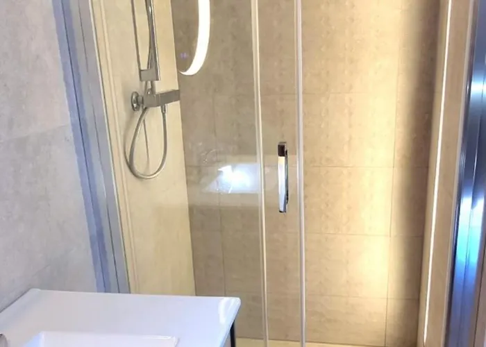 아파트 ! Magnifique Triplex Climatise Avec Sauna Coeur De !