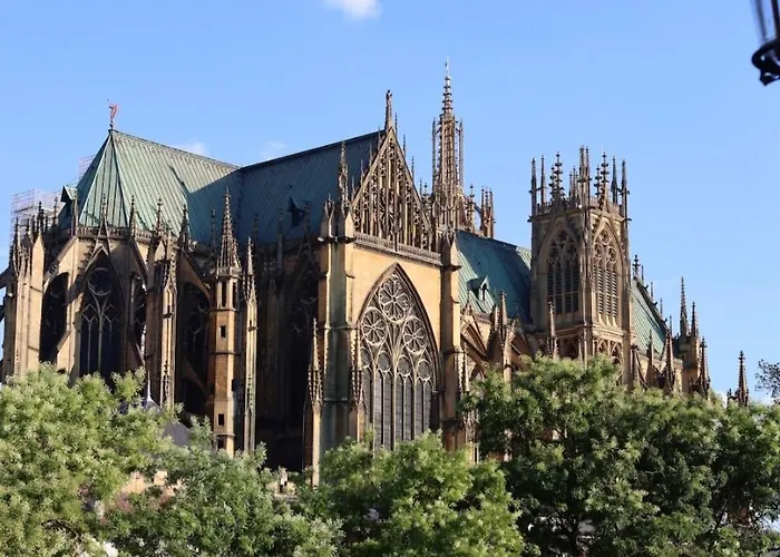 Appartement ! Magnifique Triplex Climatise Avec Sauna Coeur De ! Metz