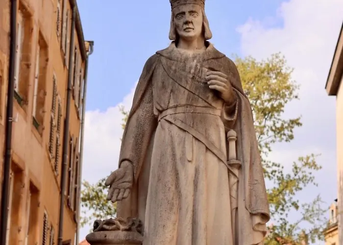 ! Magnifique Triplex Climatise Avec Sauna Coeur De ! 아파트 메스